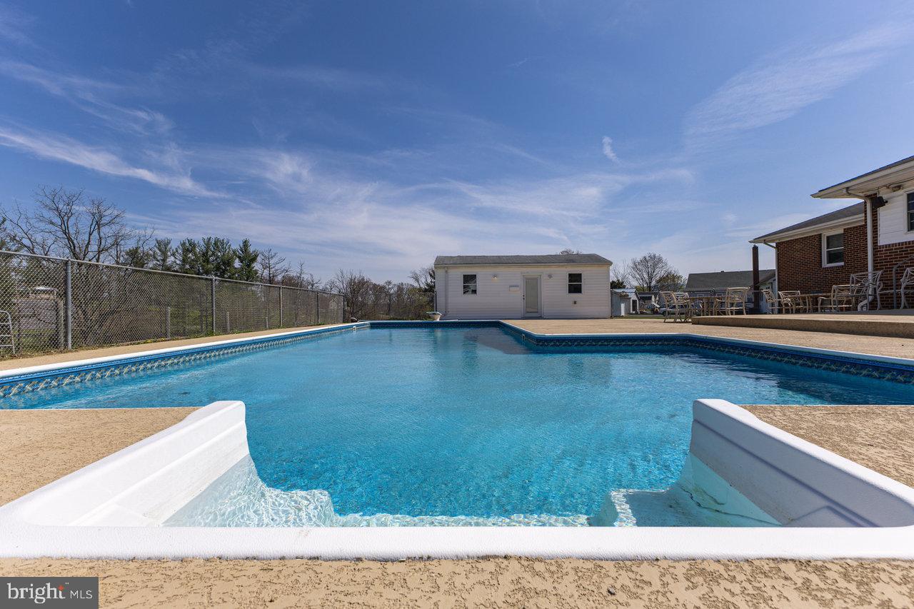 EUGENE PARK - Residential