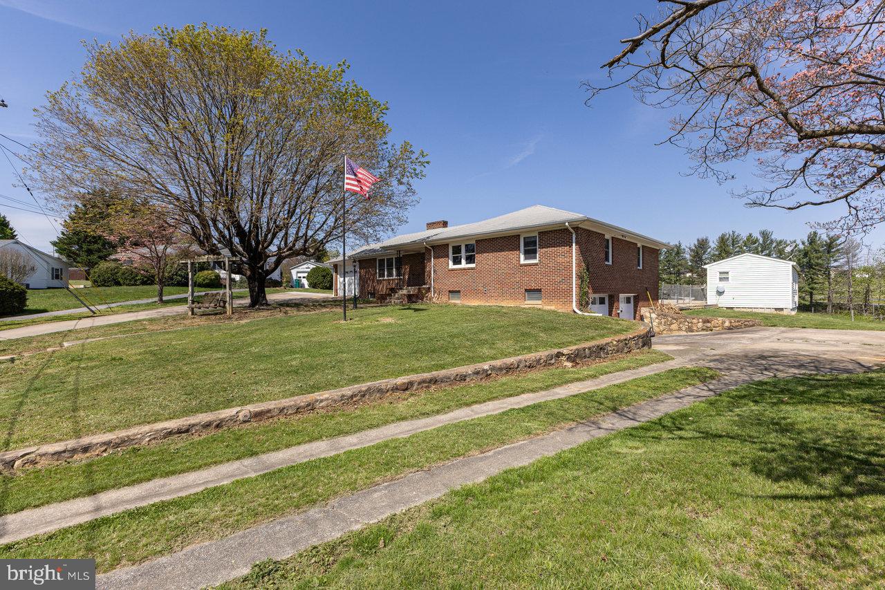 EUGENE PARK - Residential