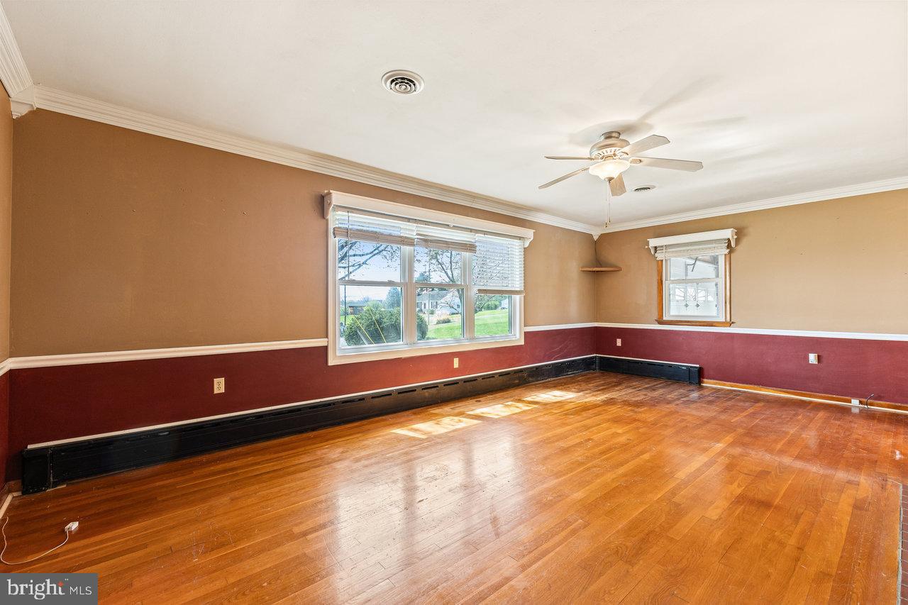 EUGENE PARK - Residential