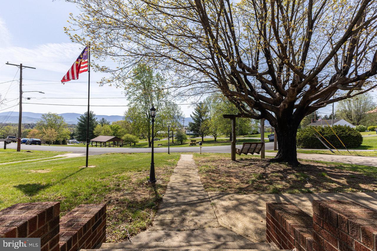 EUGENE PARK - Residential