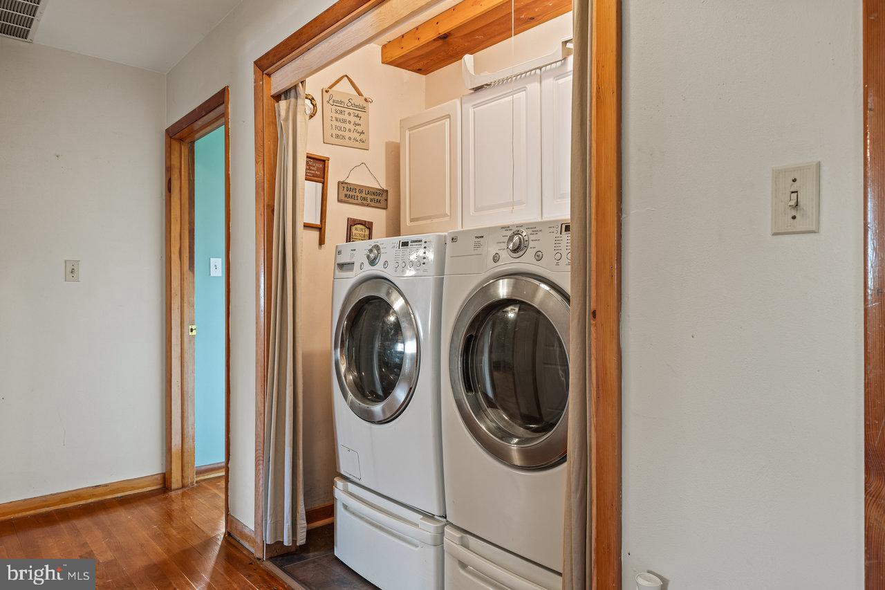 EUGENE PARK - Residential