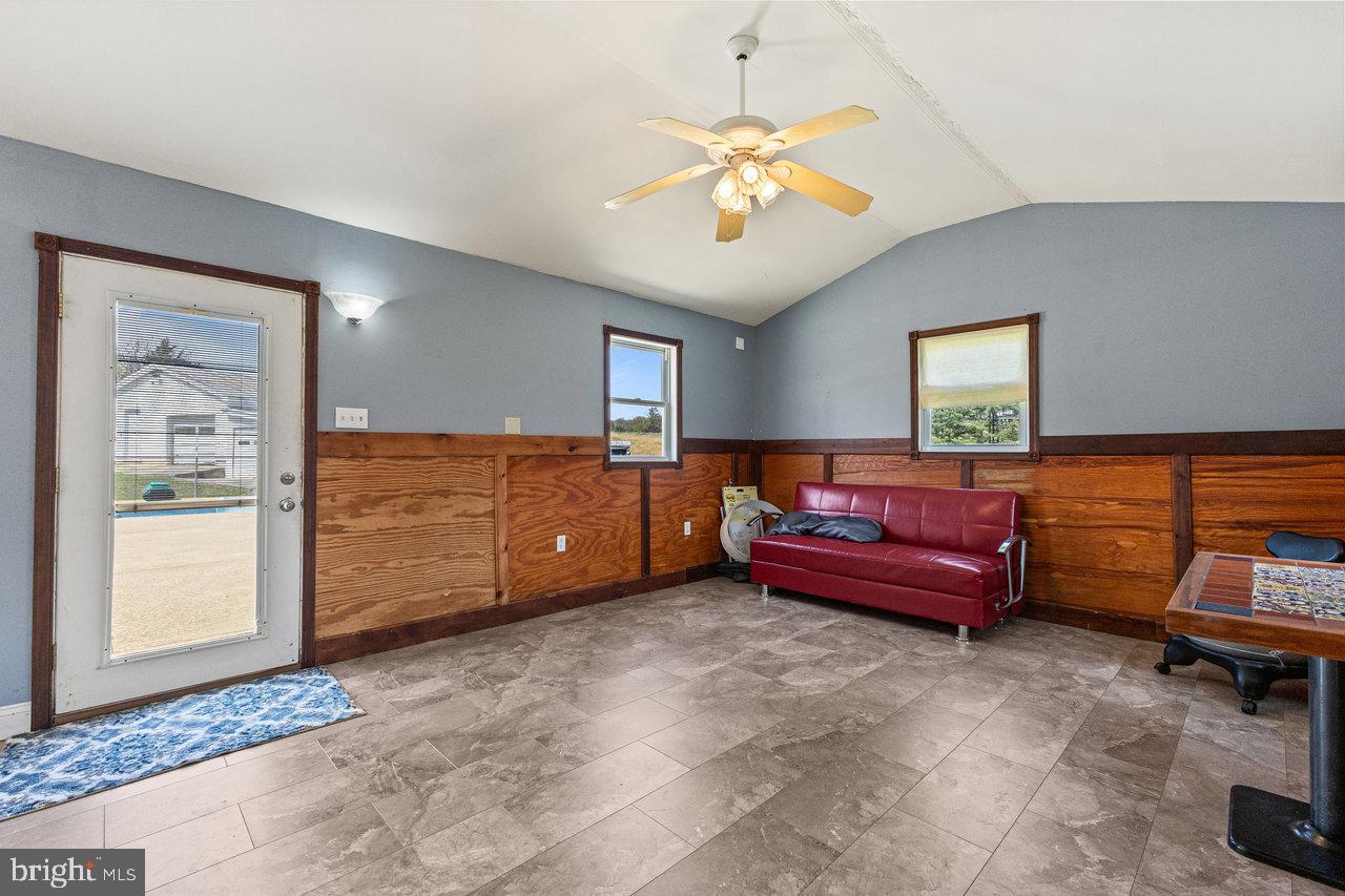 EUGENE PARK - Residential