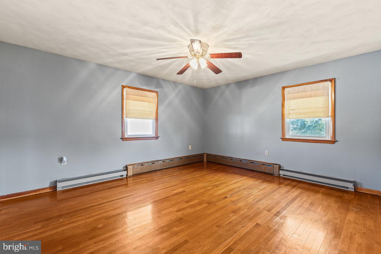 EUGENE PARK - Residential