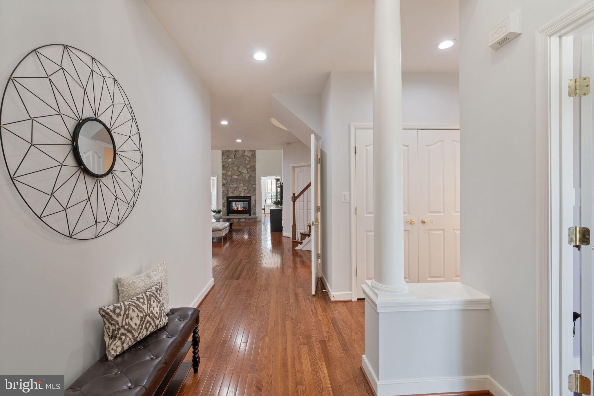 13191 TRIPLE CROWN LOOP