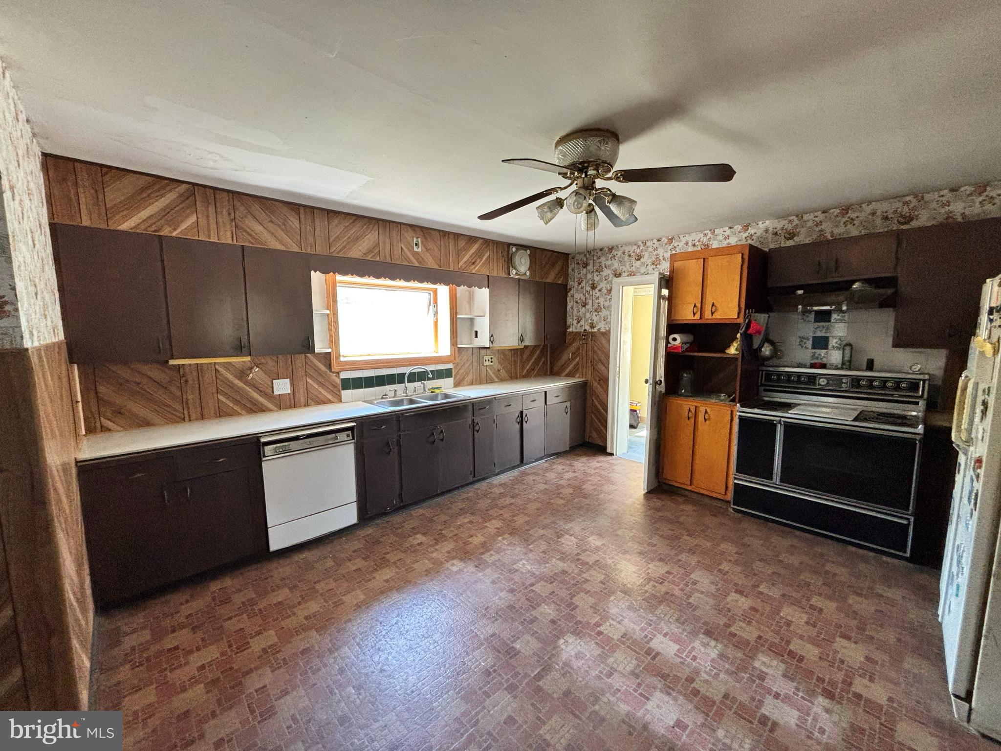 BELMONT HILLS - Residential