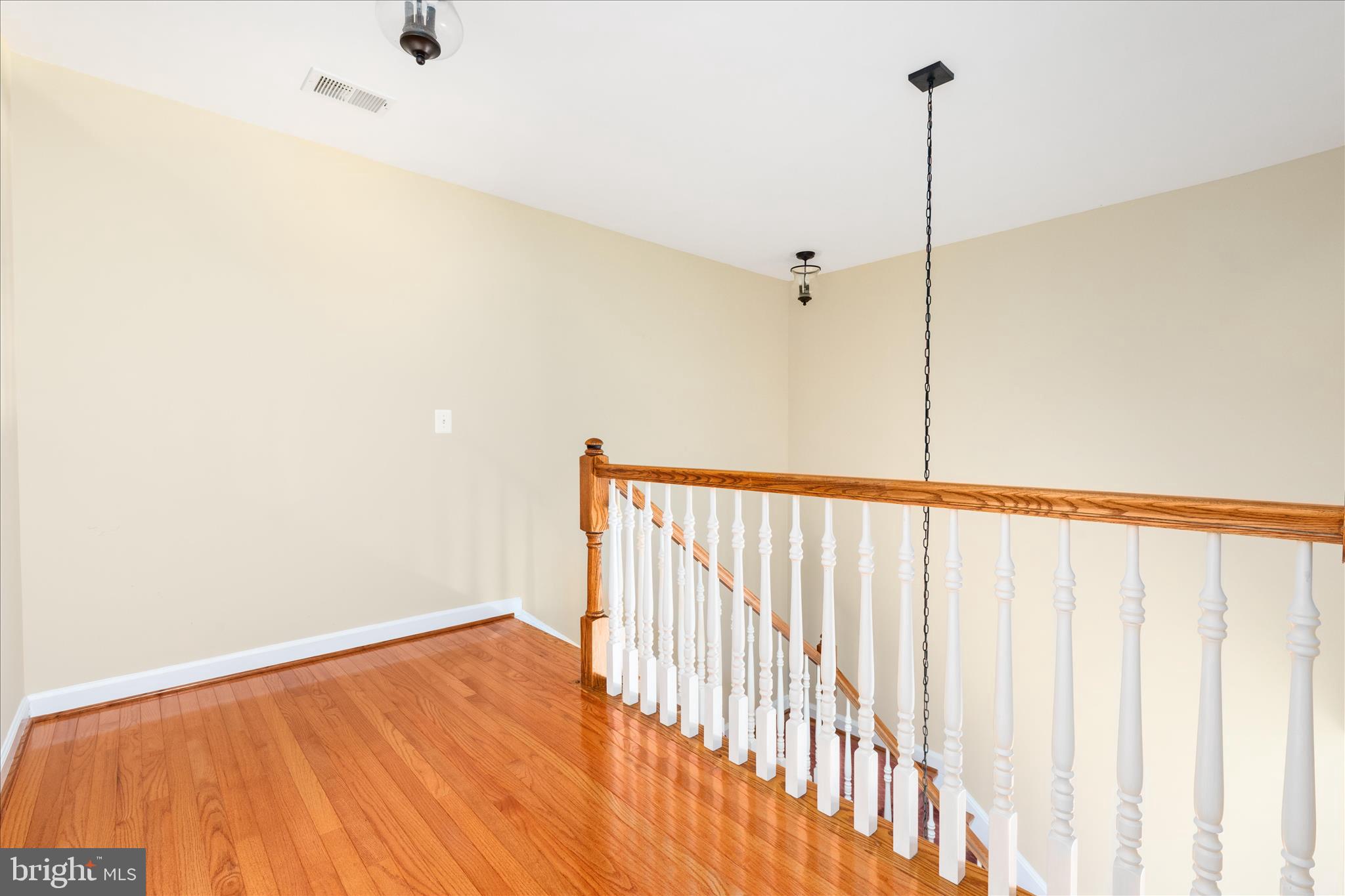 RIVER CREEK - Residential Lease