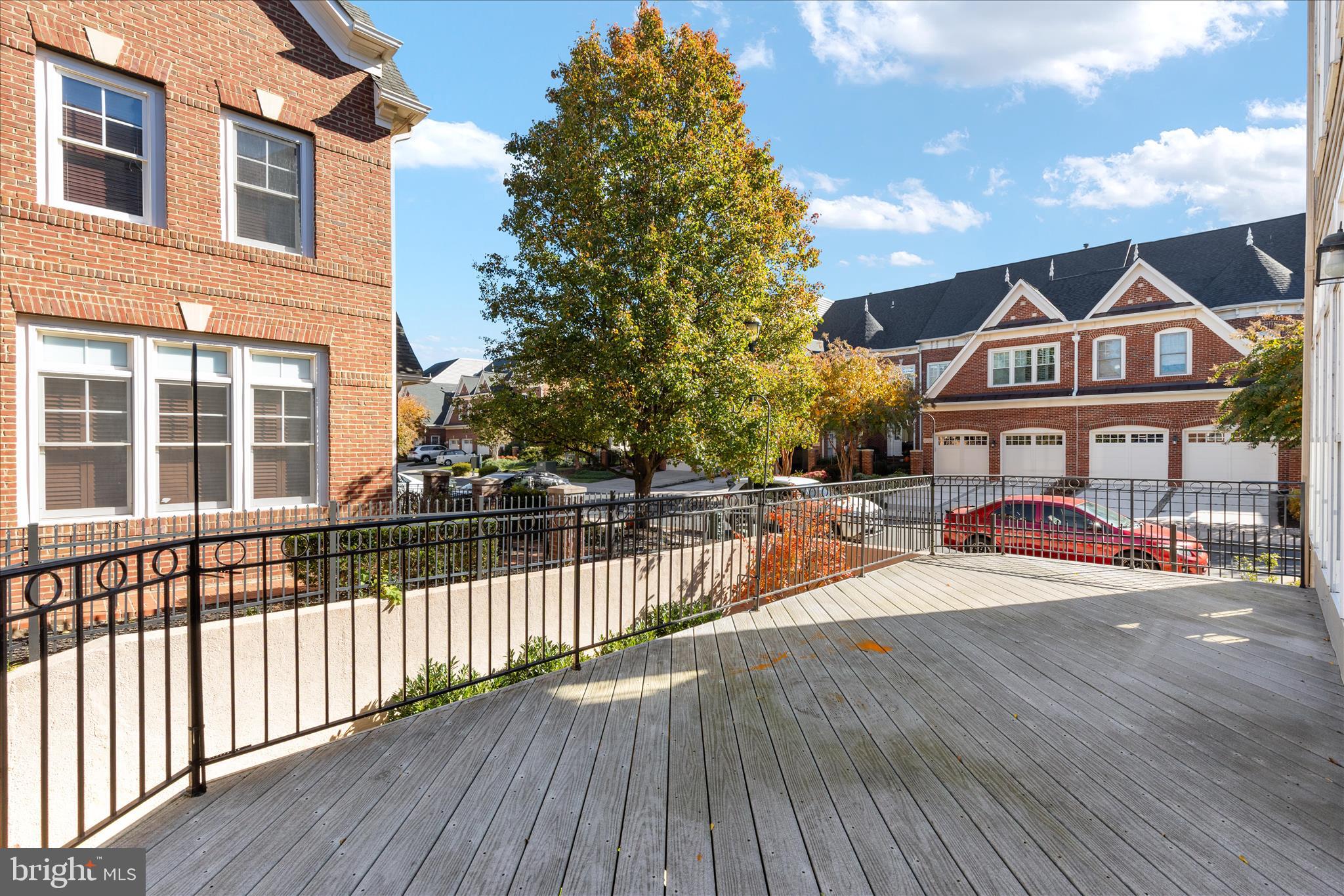 RIVER CREEK - Residential Lease