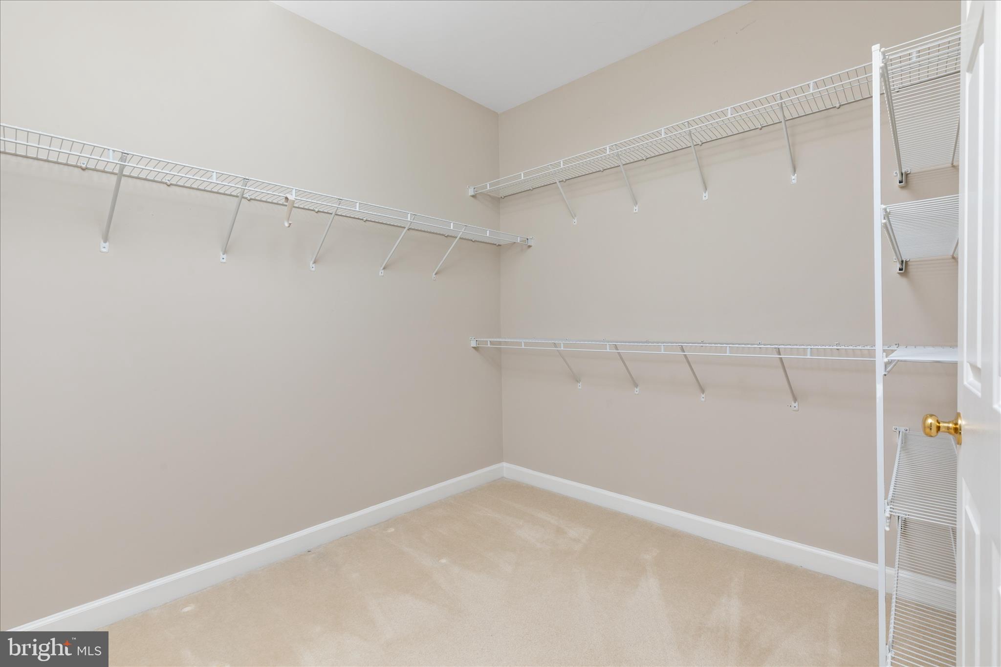 RIVER CREEK - Residential Lease