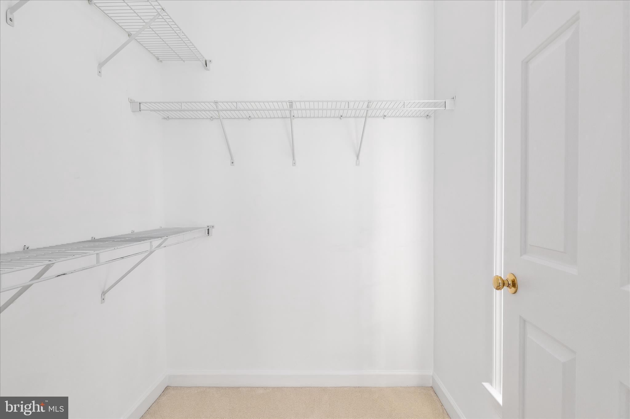 RIVER CREEK - Residential Lease