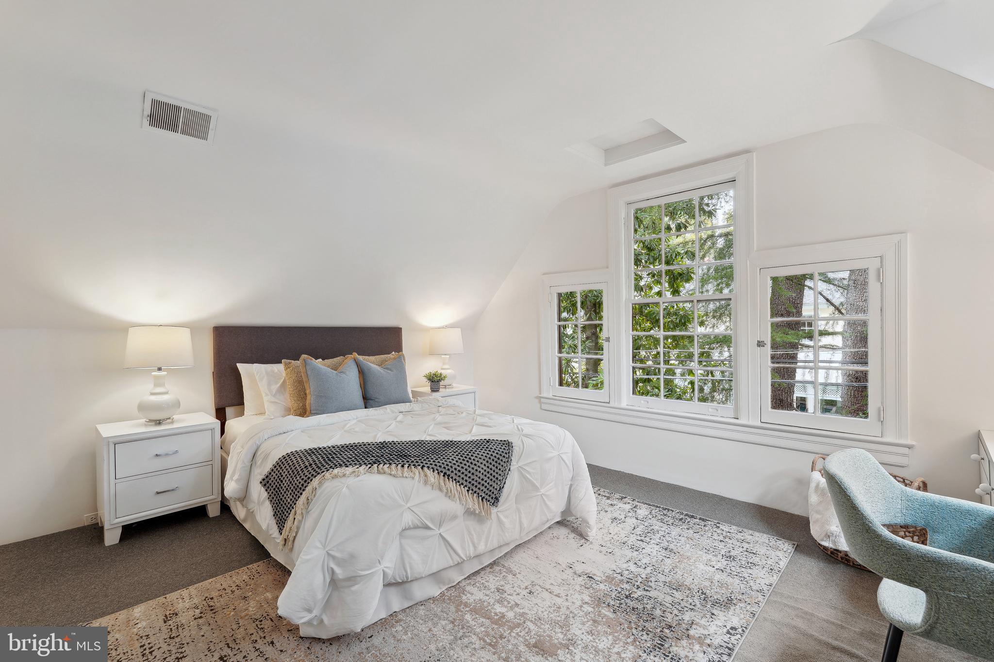 CHEVY CHASE VILLAGE - Residential