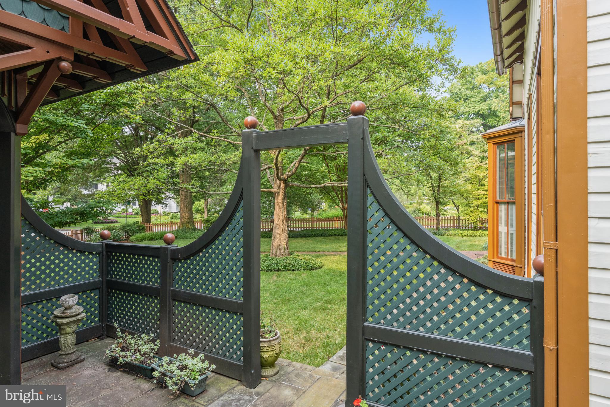 CHEVY CHASE VILLAGE - Residential