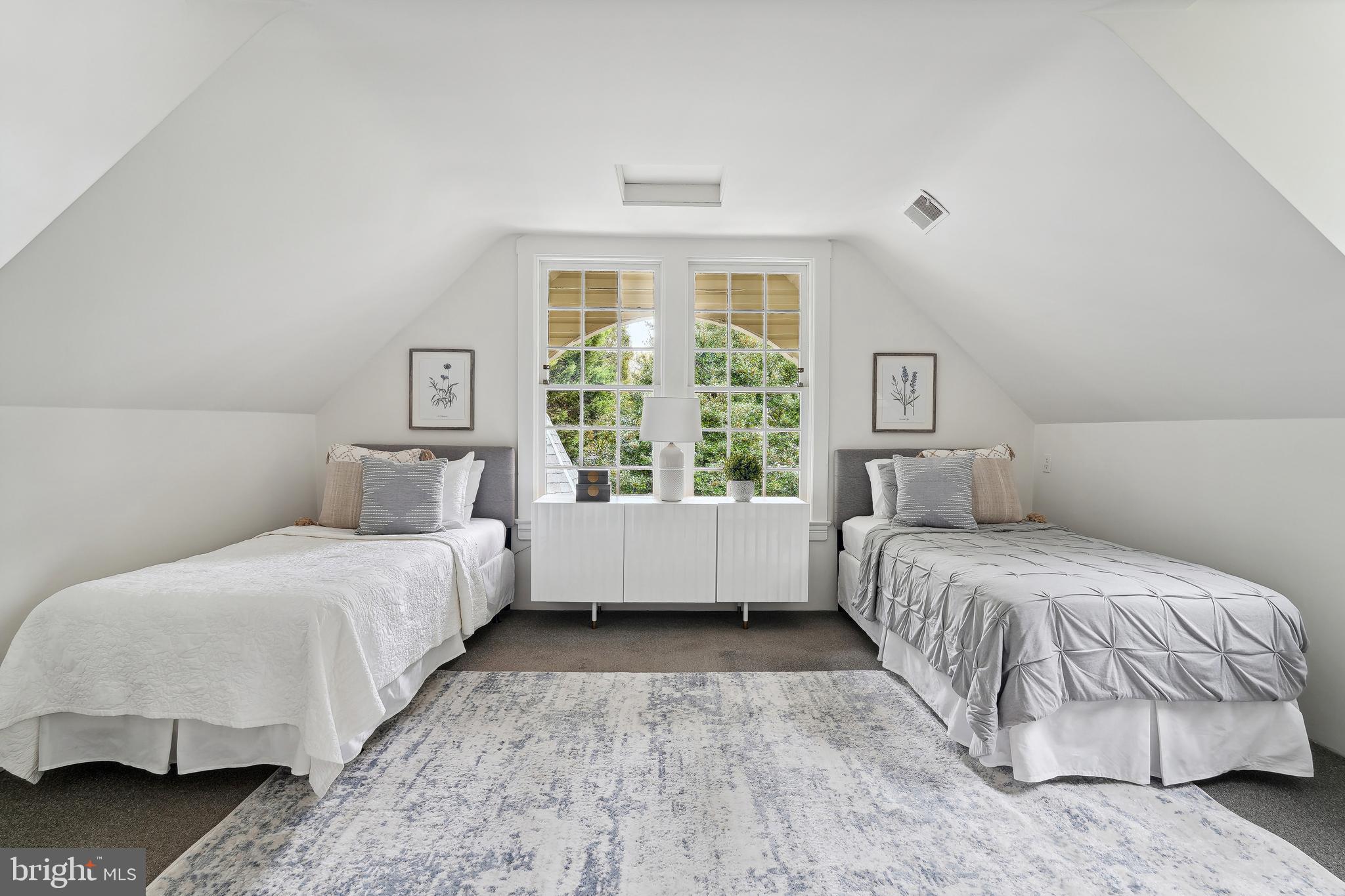 CHEVY CHASE VILLAGE - Residential