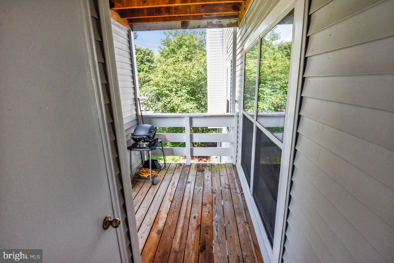 FOUR WINDS AT OAKTON - Residential