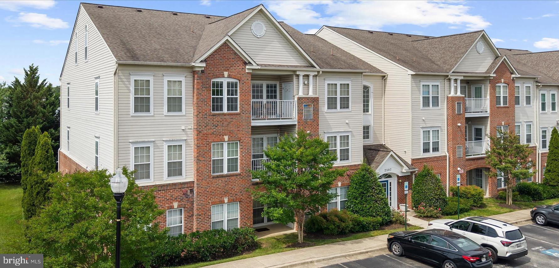 2507 AMBER ORCHARD COURT W 202