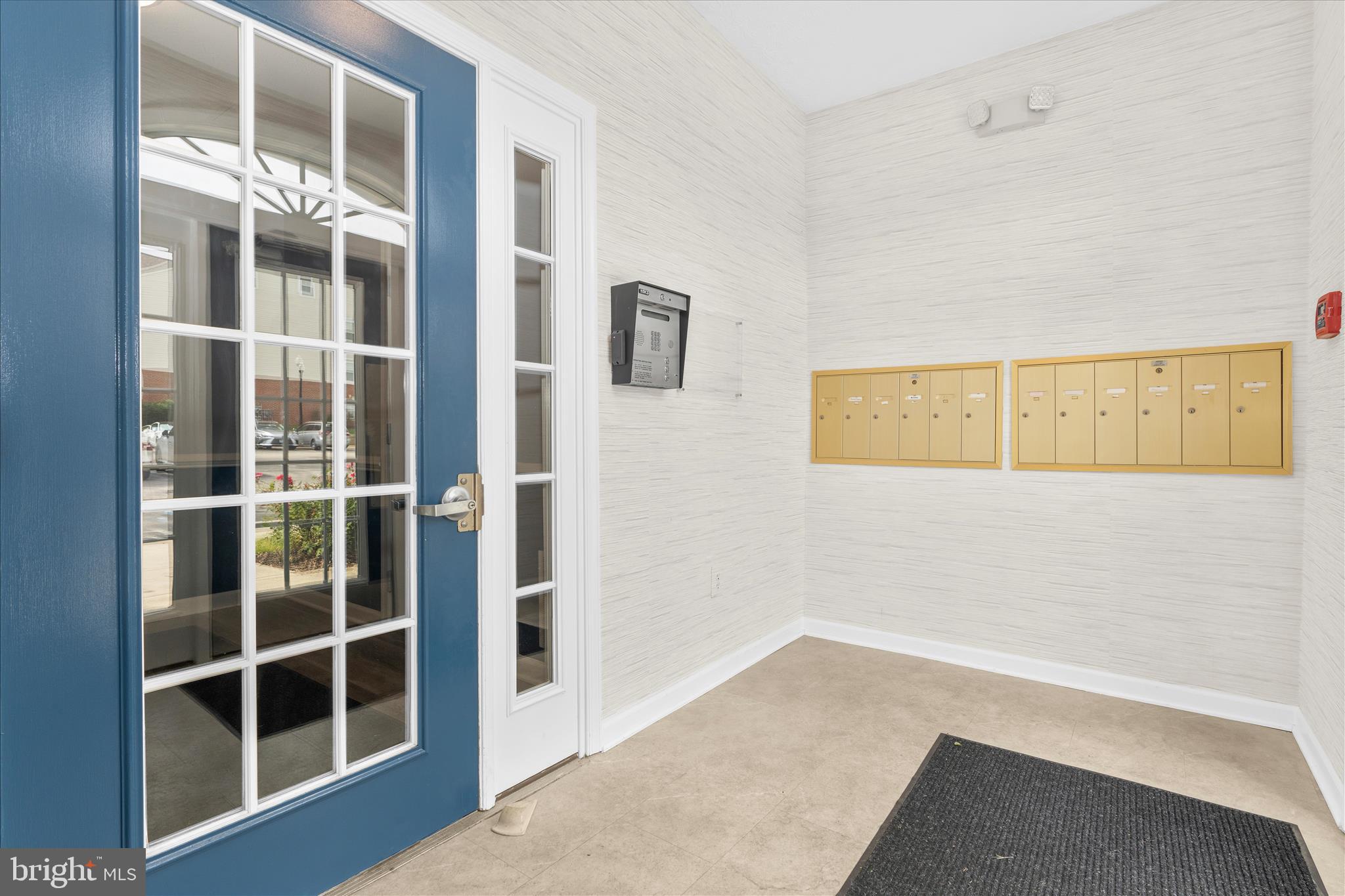 2507 AMBER ORCHARD COURT W 202