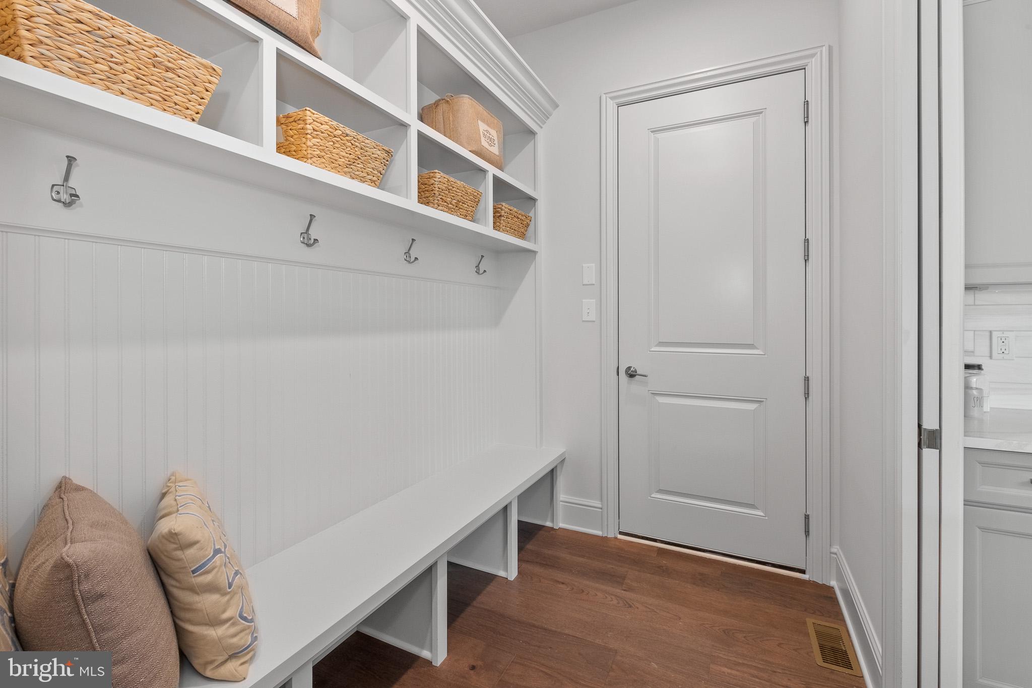 OAKWOOD - Residential