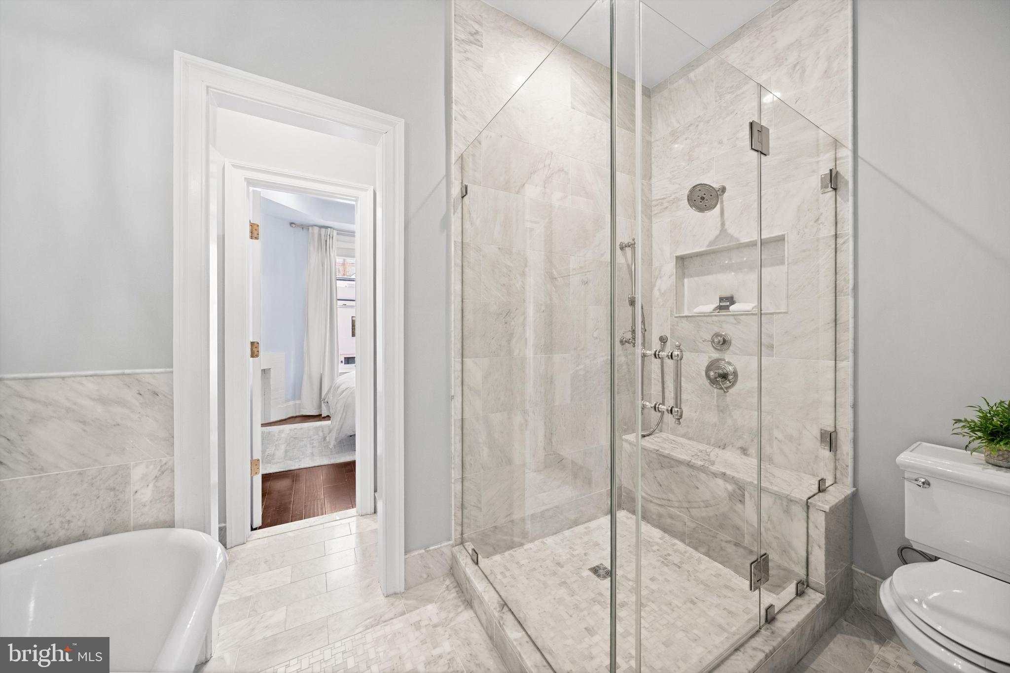 DUPONT CIRCLE - Residential