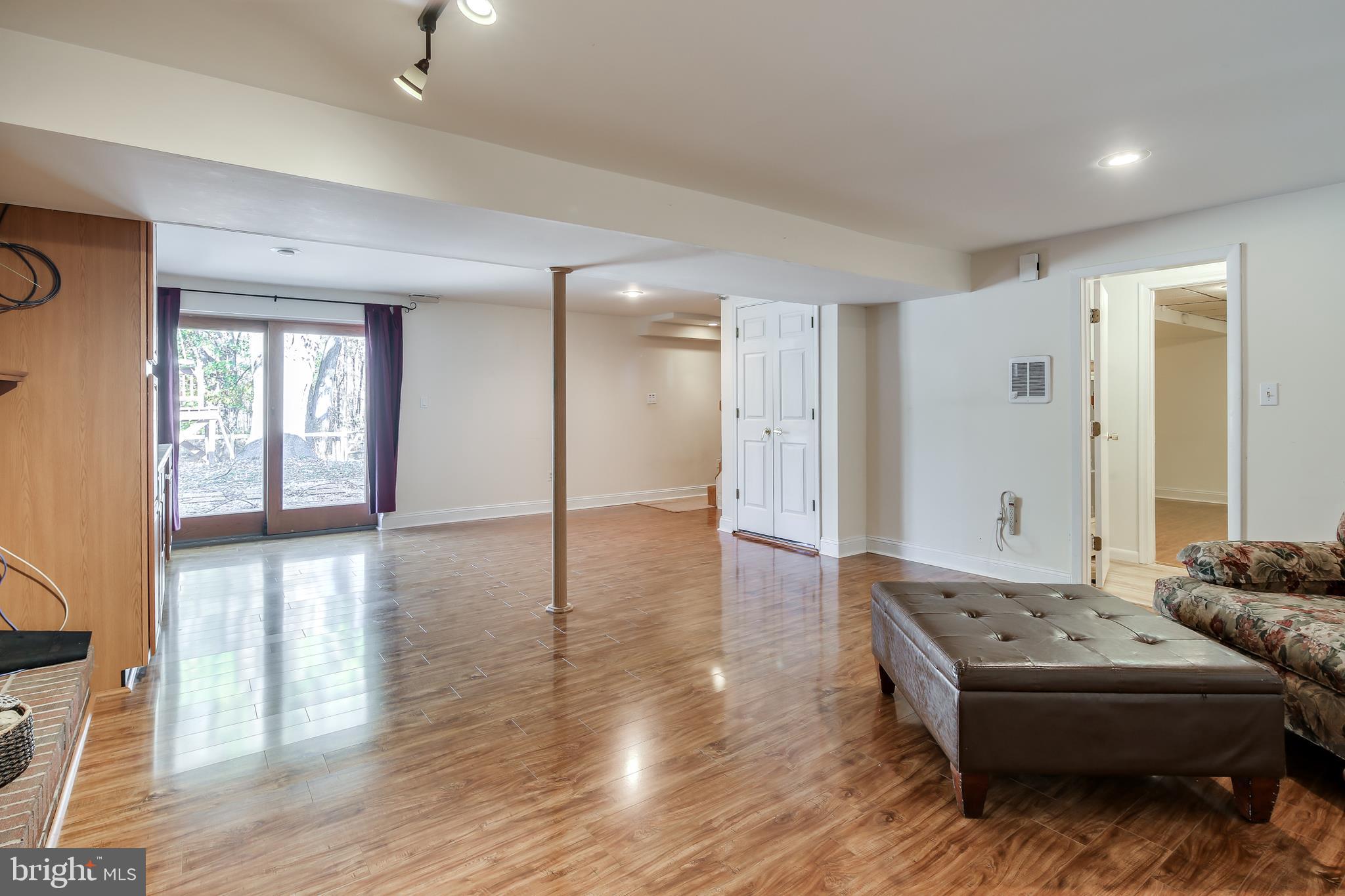 CARROLL SQUARE - Residential