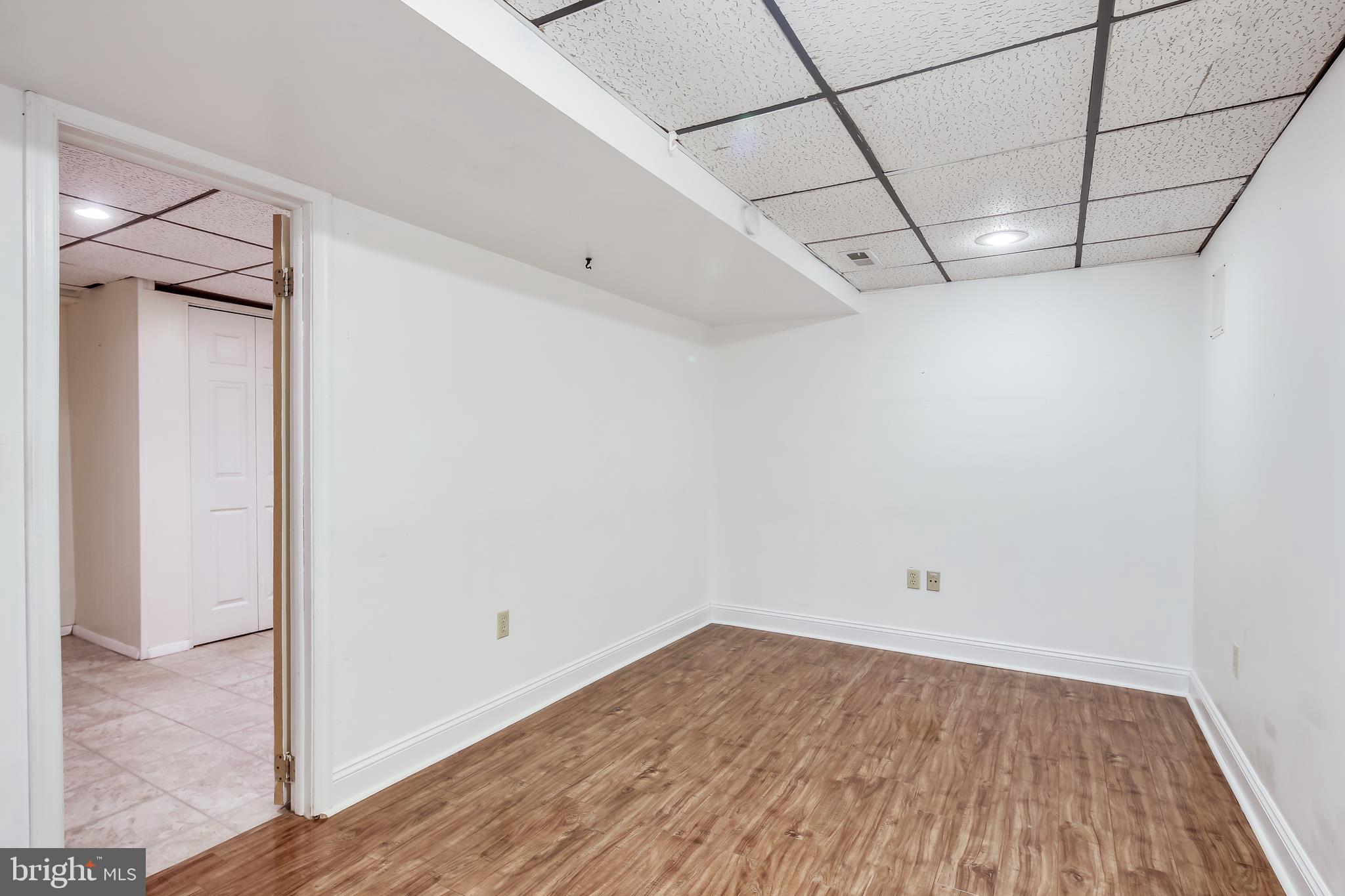 CARROLL SQUARE - Residential