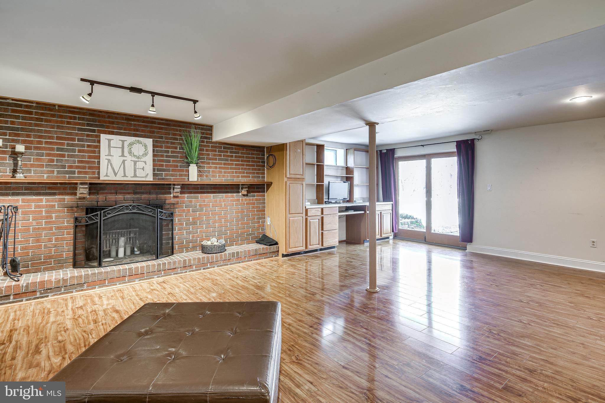 CARROLL SQUARE - Residential