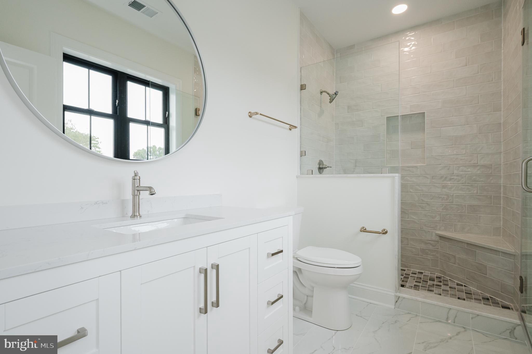 TALL OAKS MANOR - Residential