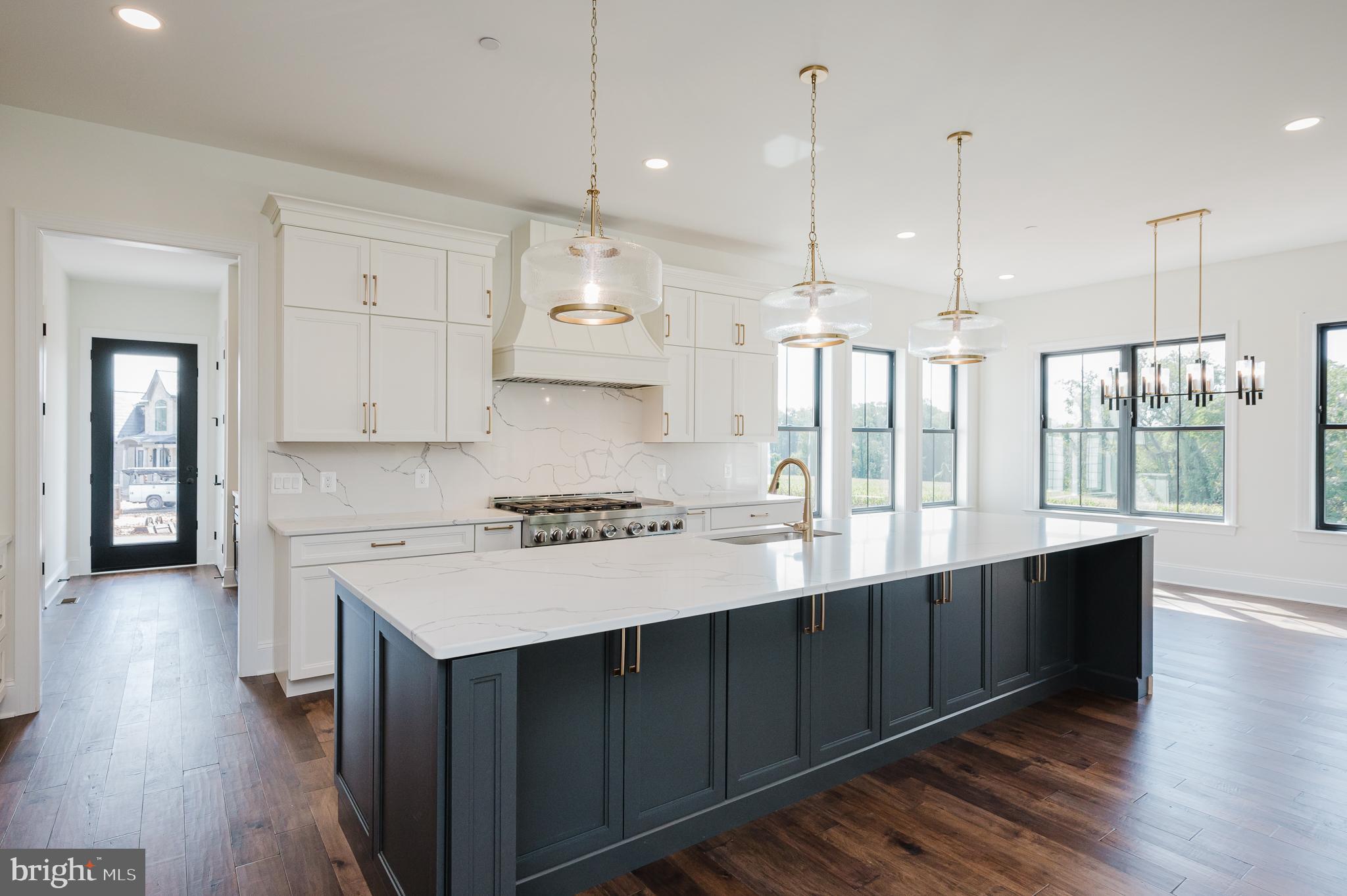 TALL OAKS MANOR - Residential