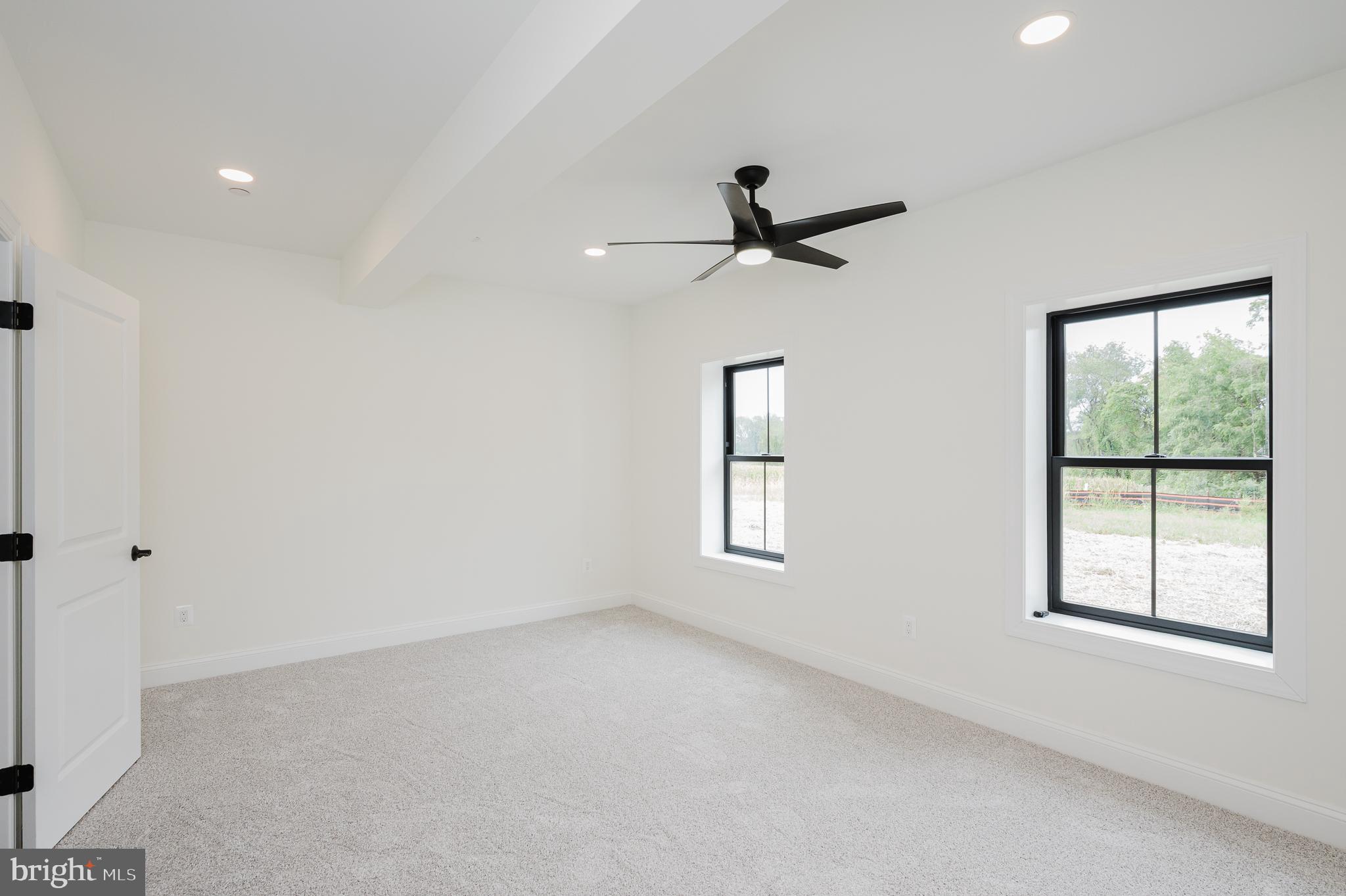 TALL OAKS MANOR - Residential