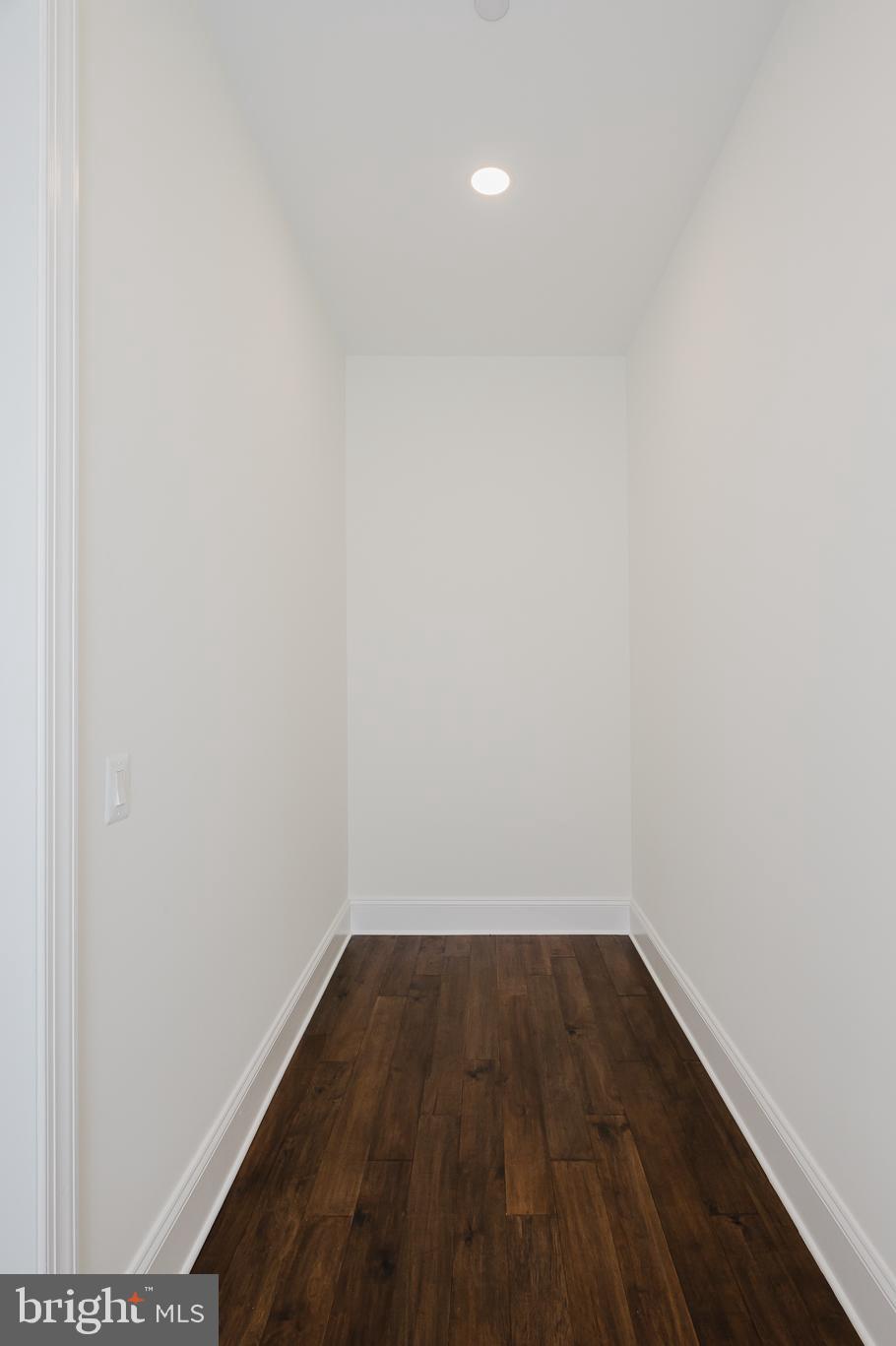 TALL OAKS MANOR - Residential