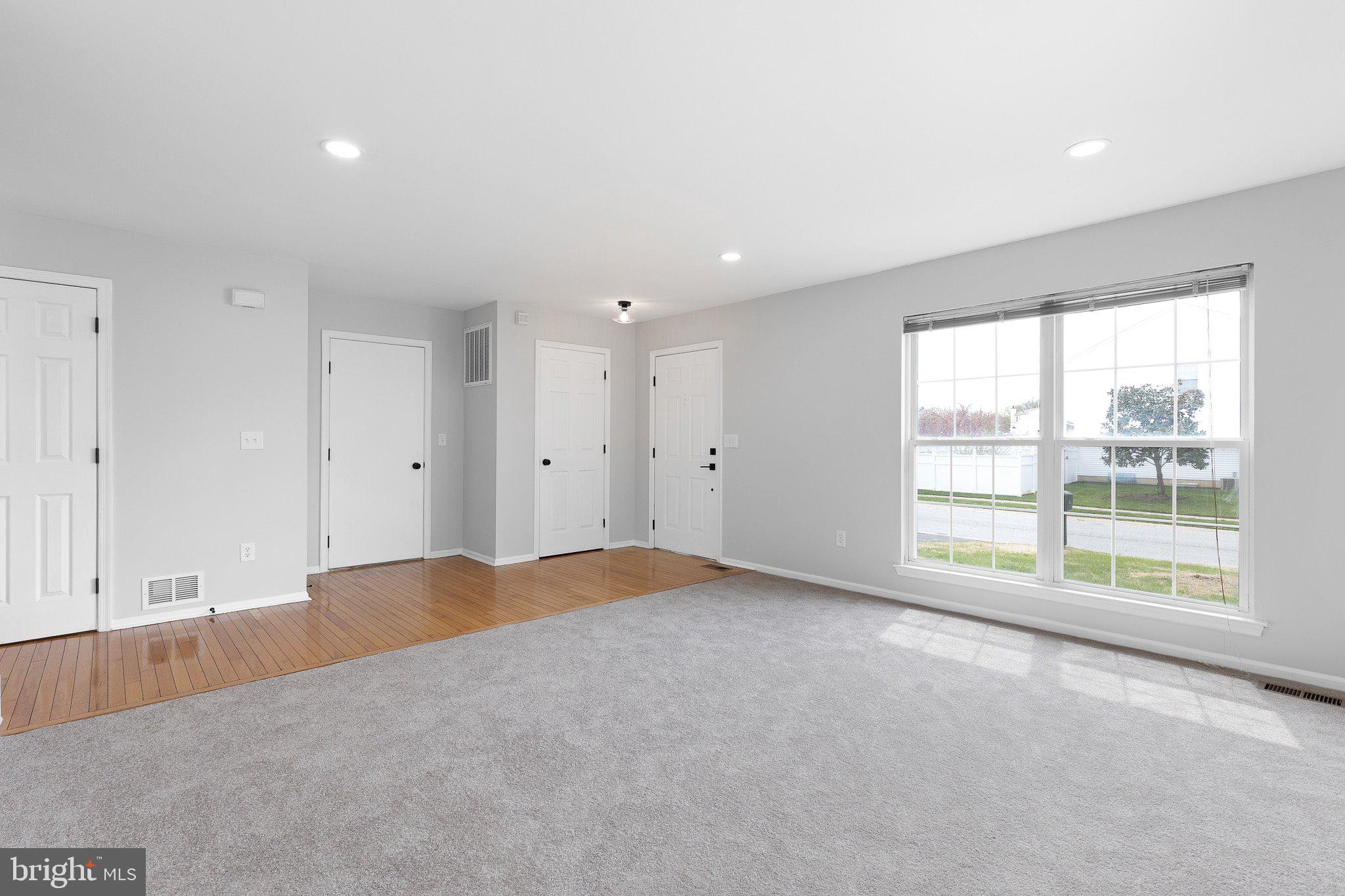 1 CROMWELL COURT