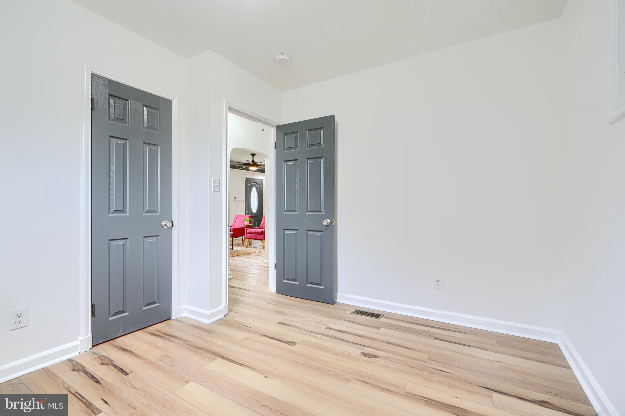 FRANKFORD - Residential