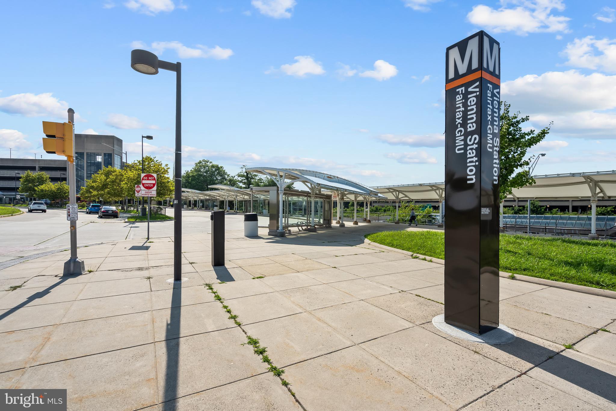 BRIARWOOD TRACE - Residential Lease