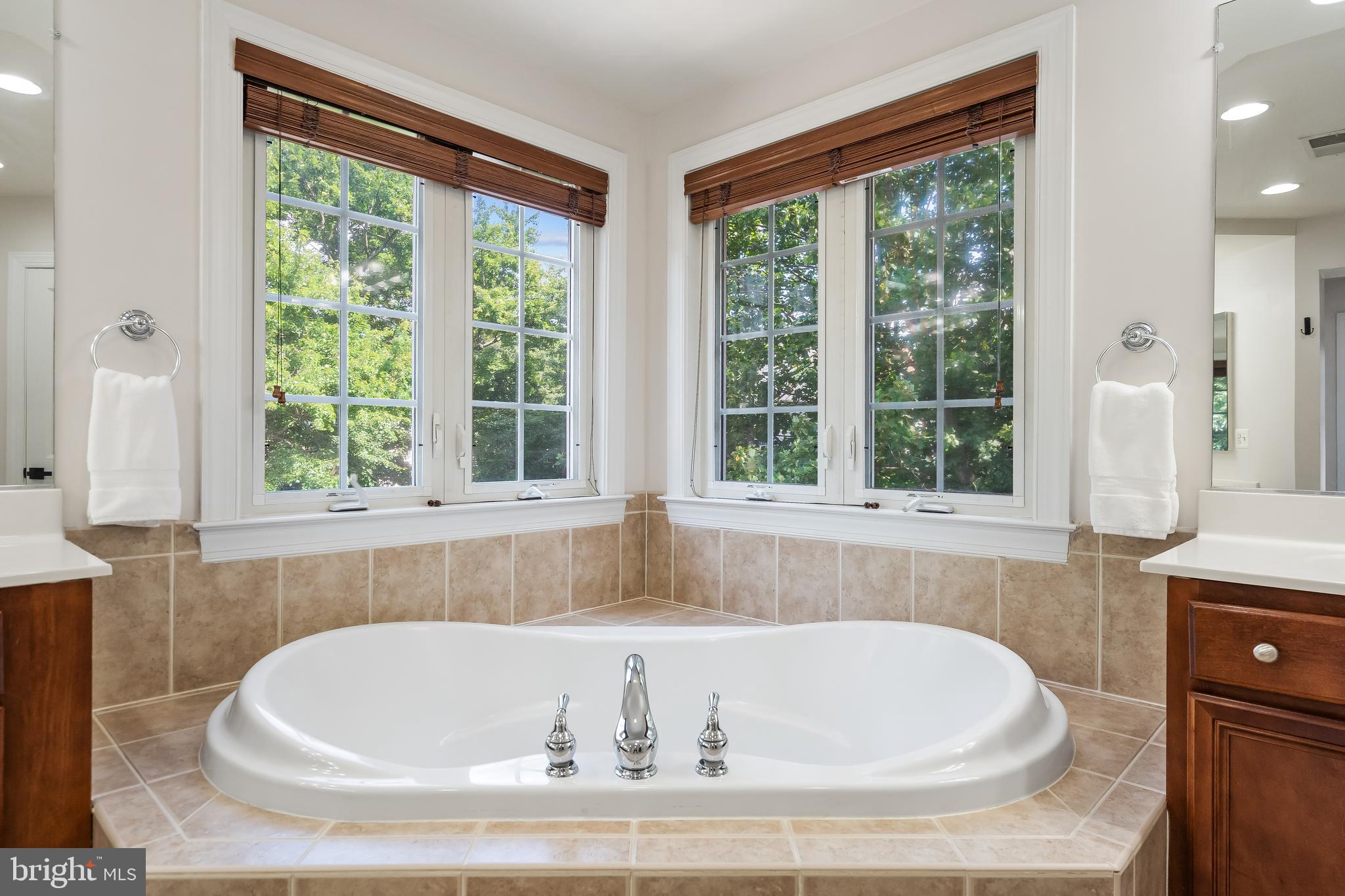 BRIARWOOD TRACE - Residential Lease