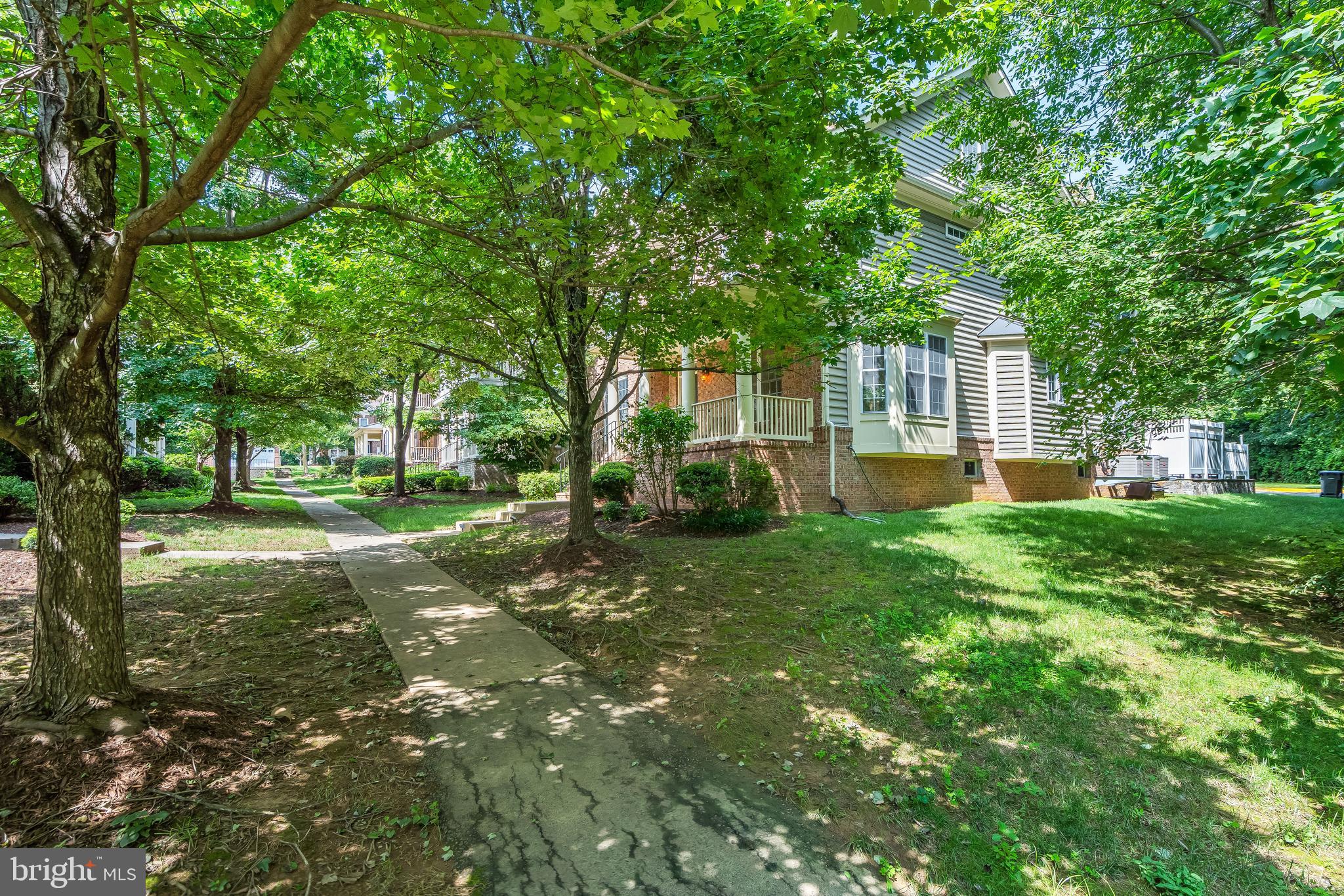 BRIARWOOD TRACE - Residential Lease