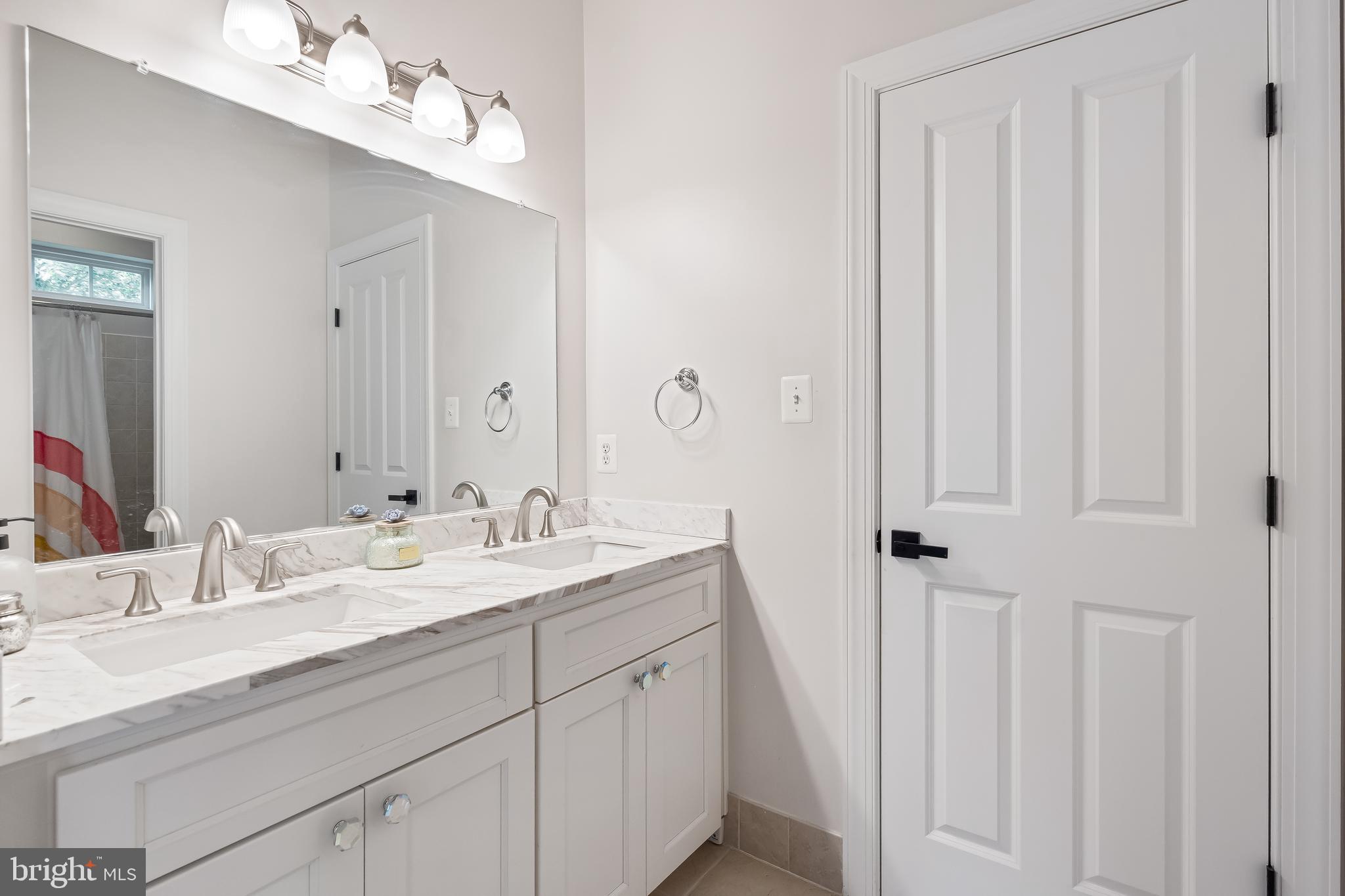 BRIARWOOD TRACE - Residential Lease