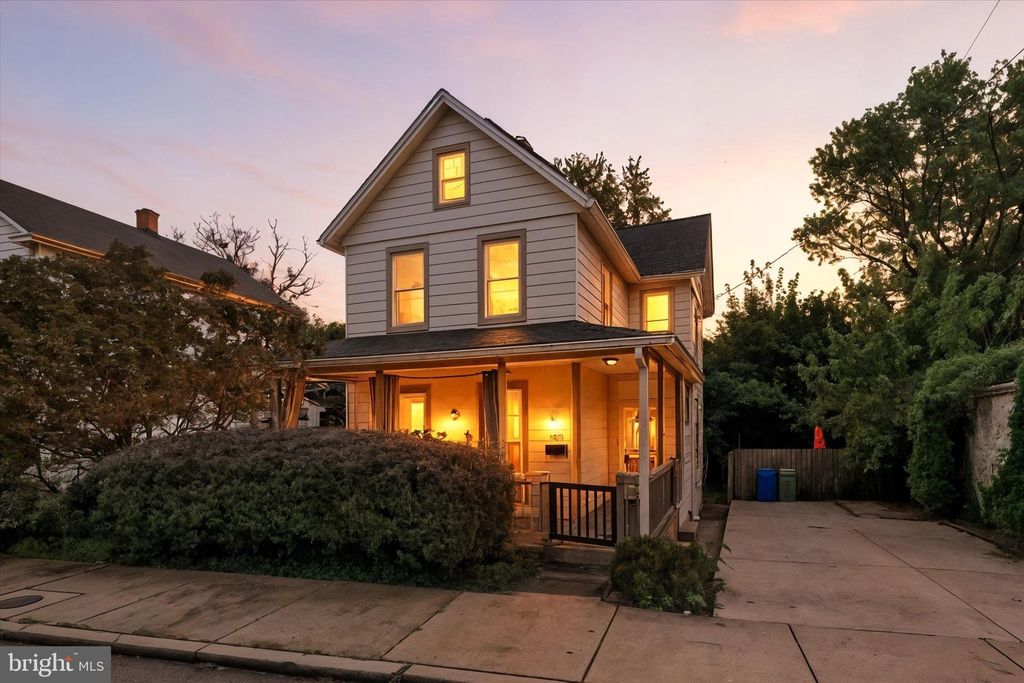 Photo of 4601 Hampnett Avenue, BALTIMORE, MD 21214 (MLS # MDBA2179726)