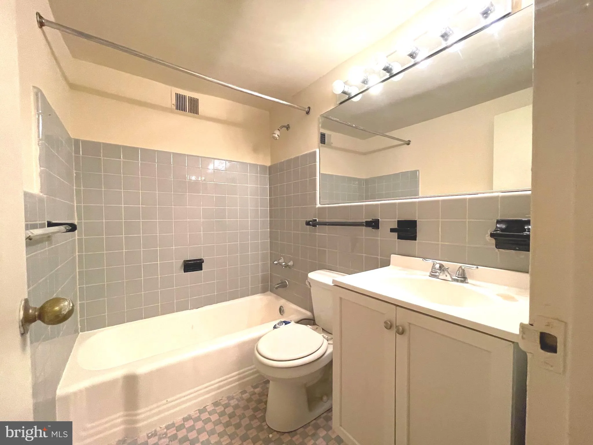 Philadelphia, Pennsylvania 19103, United States, ,1 BathroomBathrooms,Residential,Active,154454