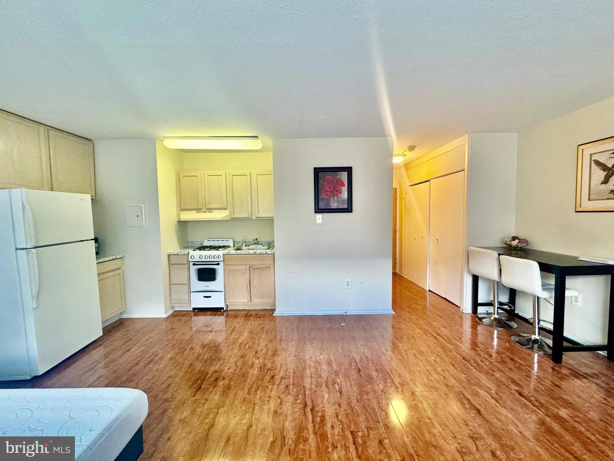 Philadelphia, Pennsylvania 19103, United States, ,1 BathroomBathrooms,Residential,Active,154454