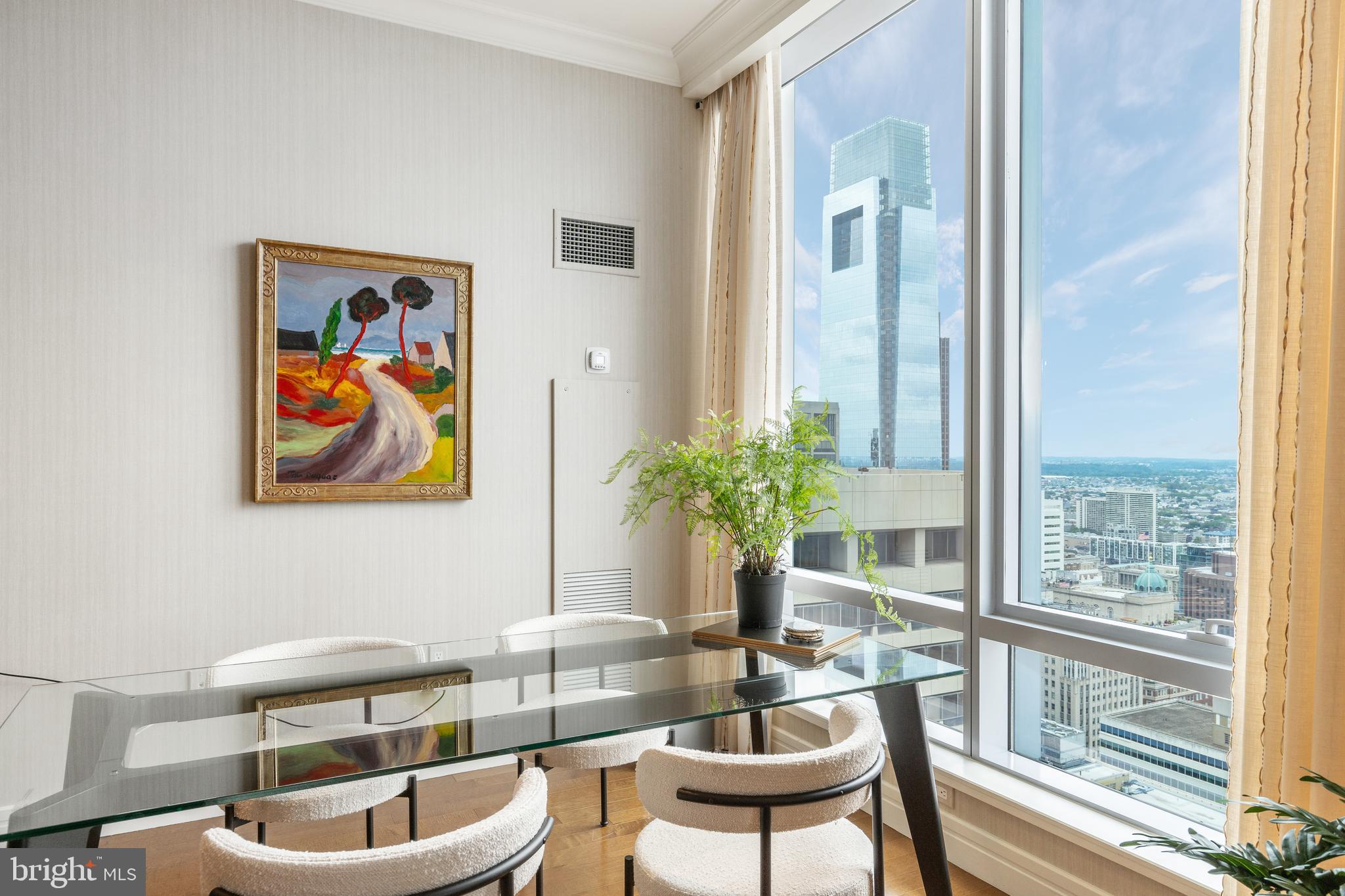 AVENUE OF THE ARTS - Residential