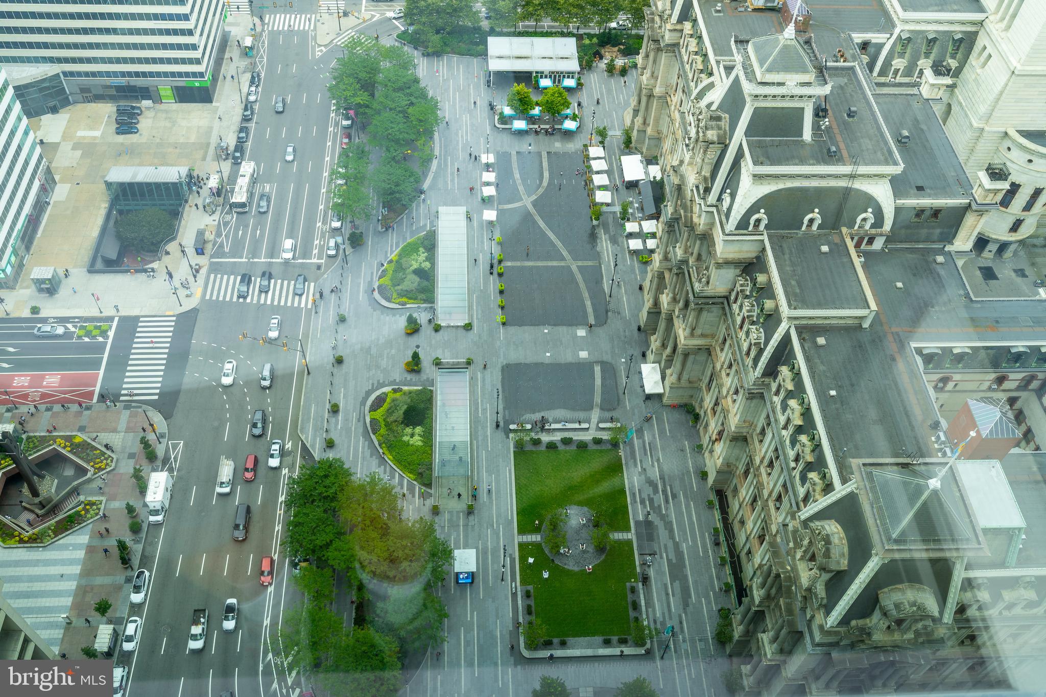 AVENUE OF THE ARTS - Residential