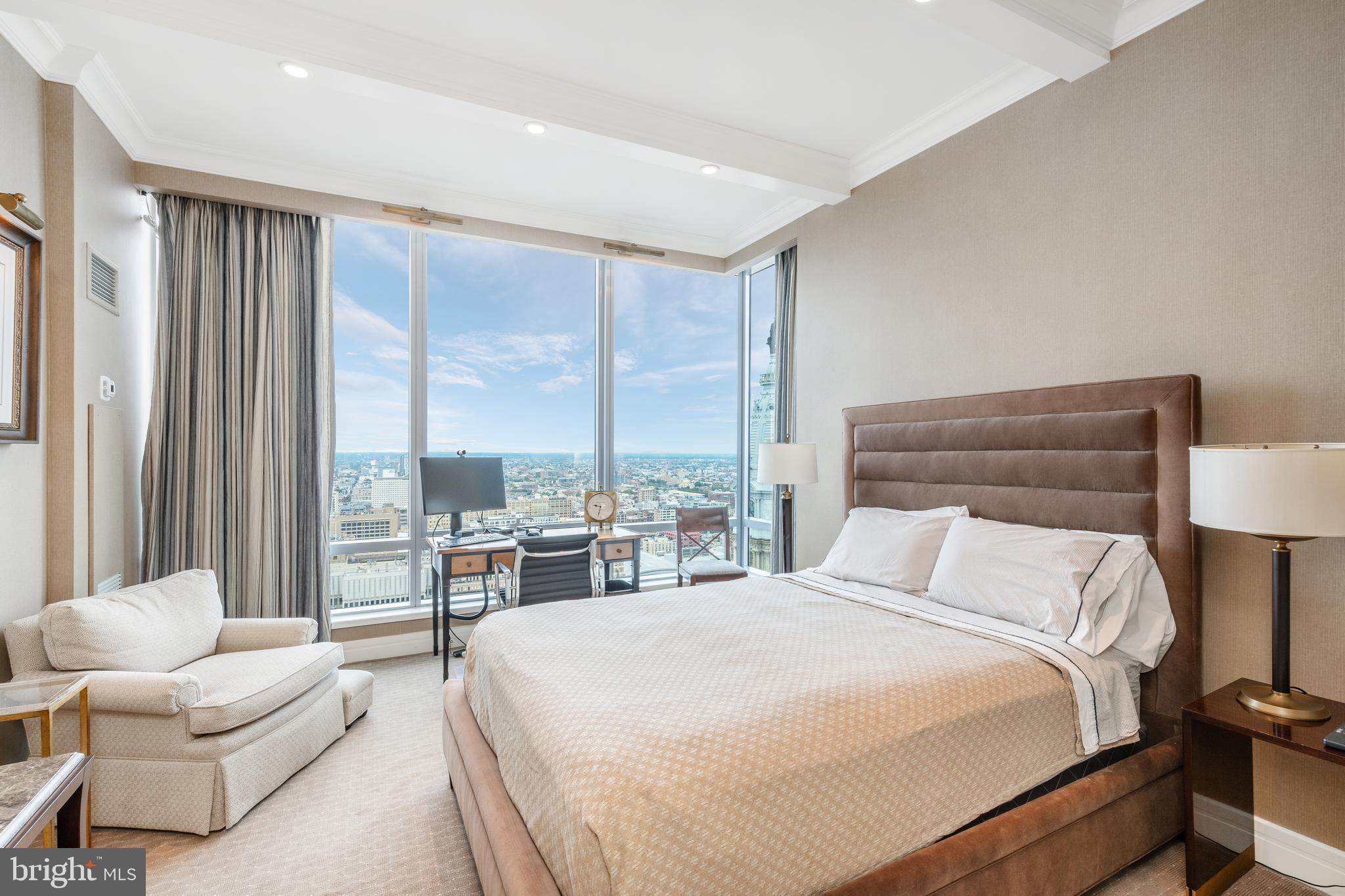 AVENUE OF THE ARTS - Residential