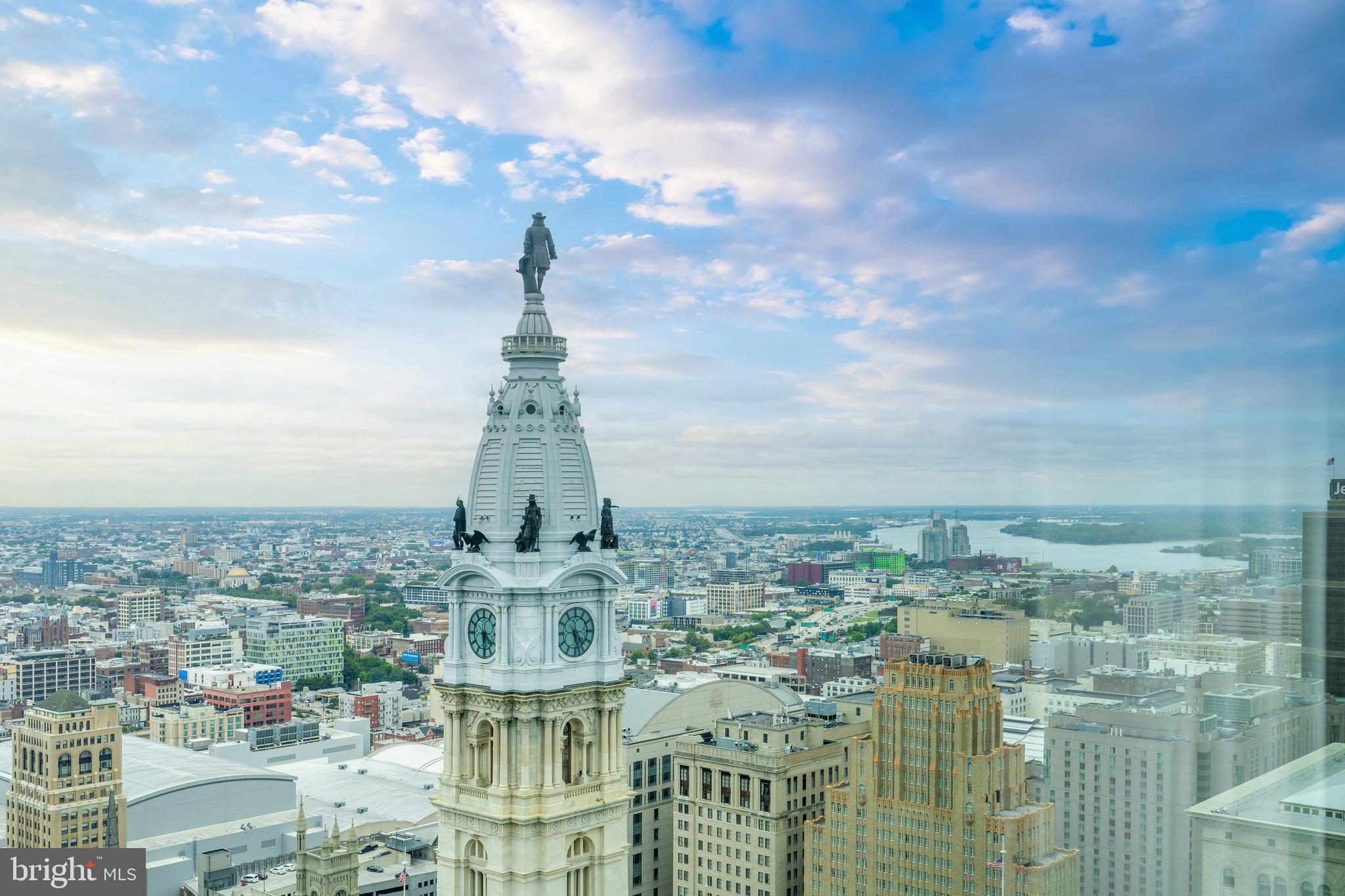 AVENUE OF THE ARTS - Residential