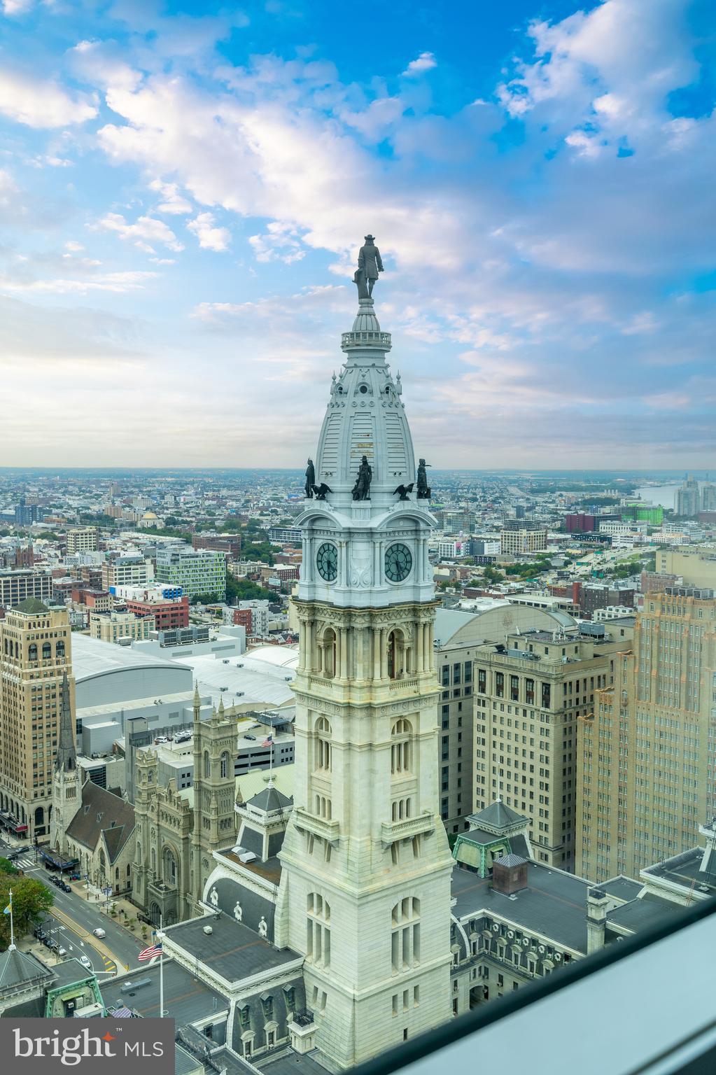 AVENUE OF THE ARTS - Residential