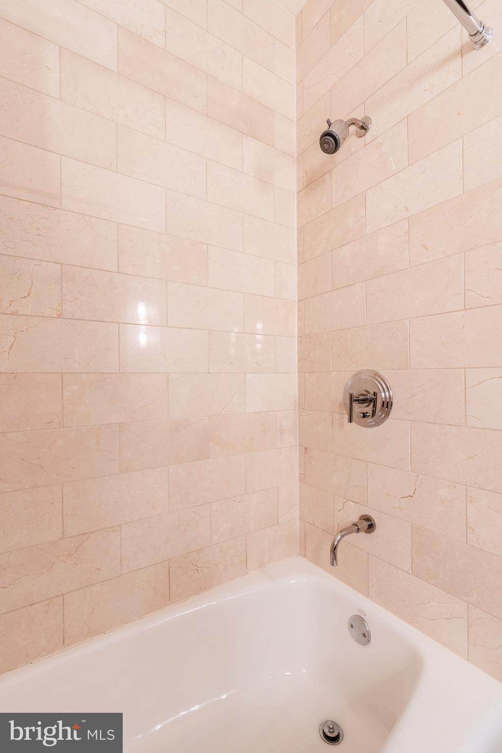 AVENUE OF THE ARTS - Residential