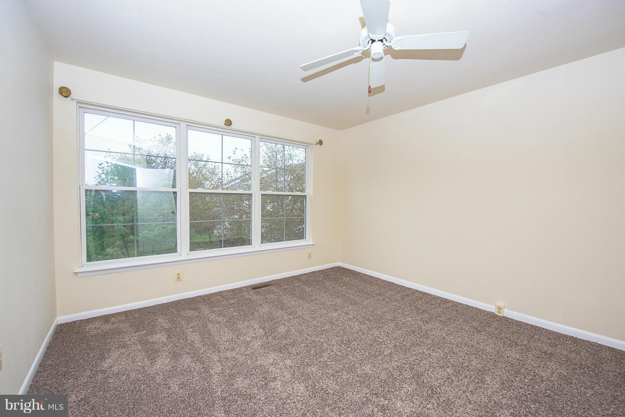 ASHBURN VILLAGE - Residential Lease