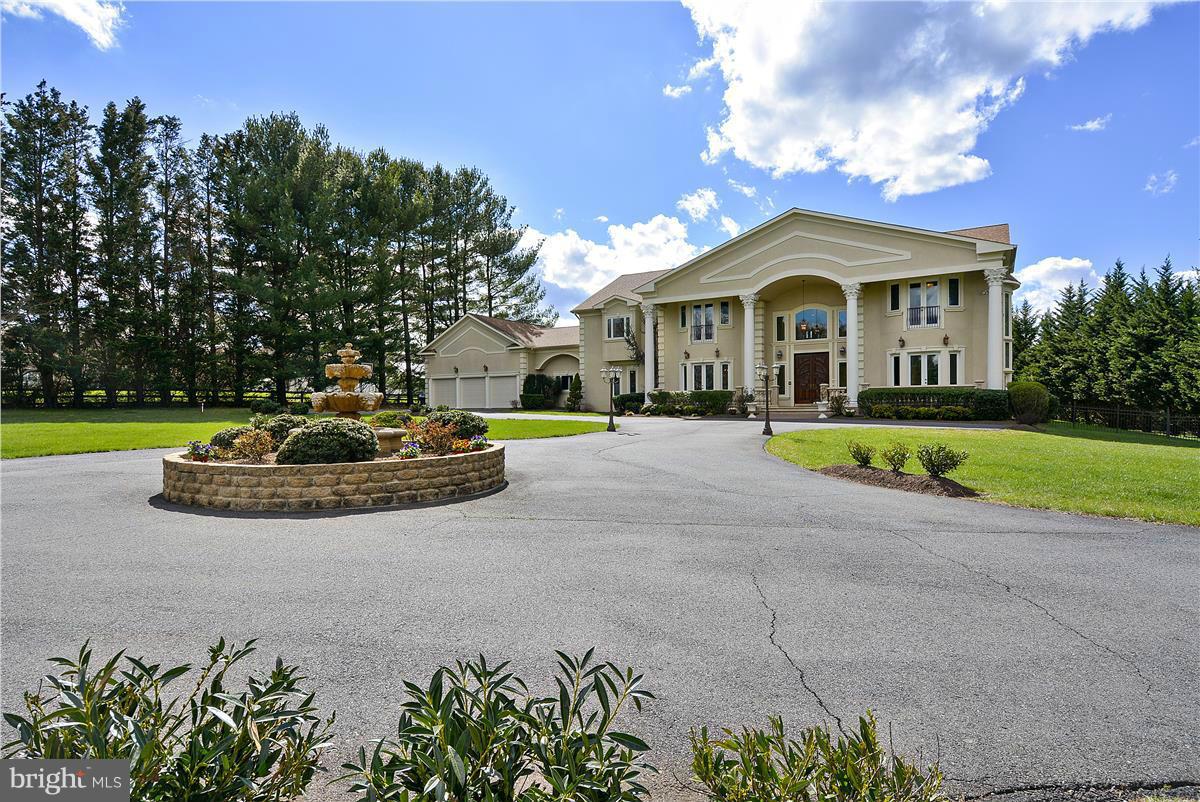 WOODSFIELD - Residential