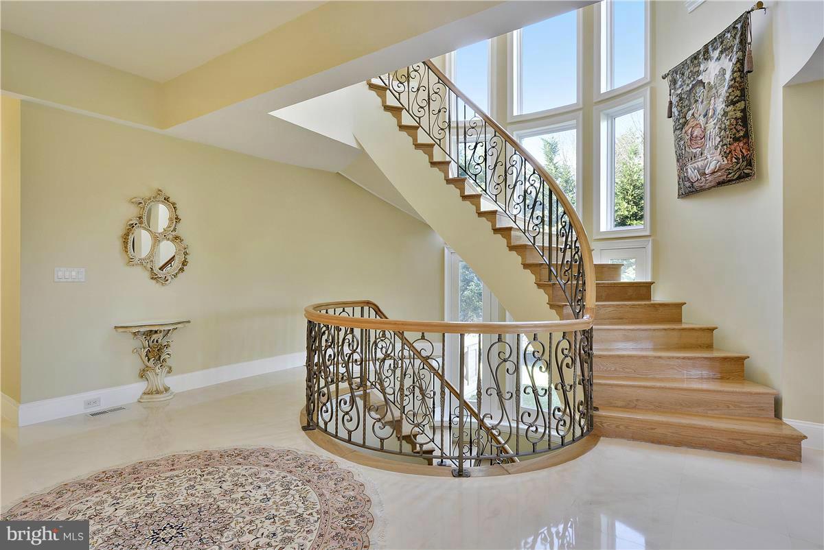 WOODSFIELD - Residential