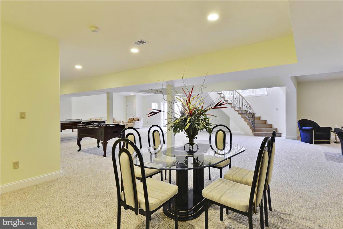 WOODSFIELD - Residential