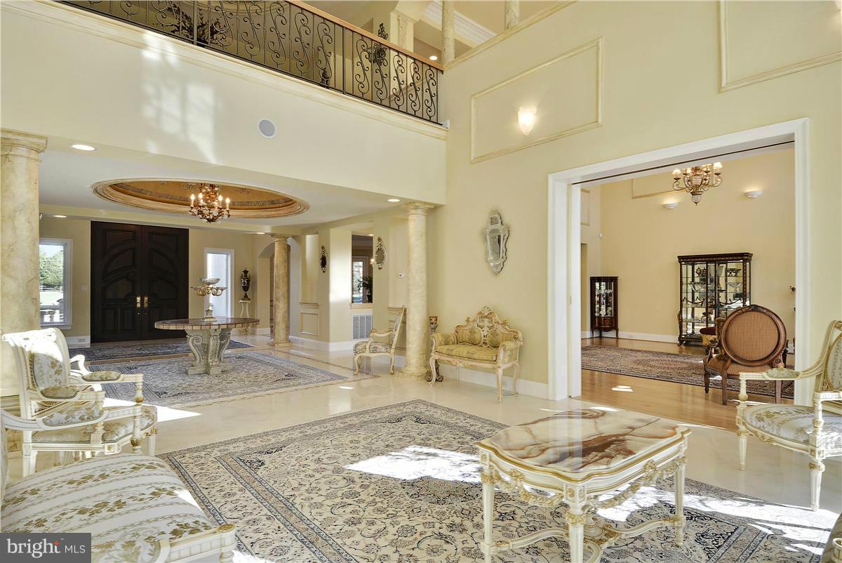 WOODSFIELD - Residential