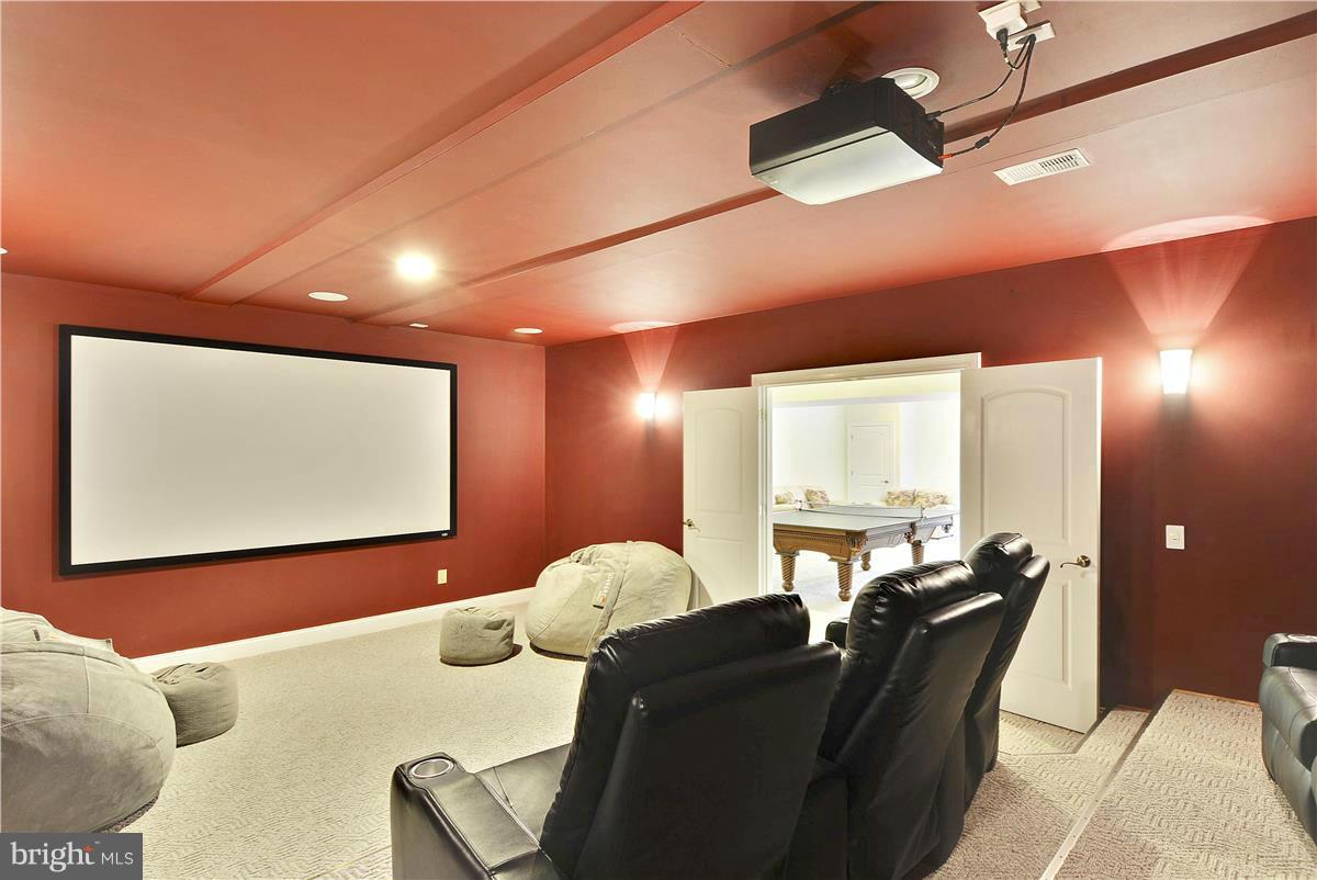 WOODSFIELD - Residential