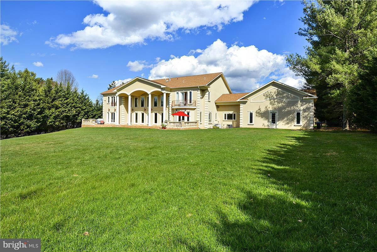 WOODSFIELD - Residential